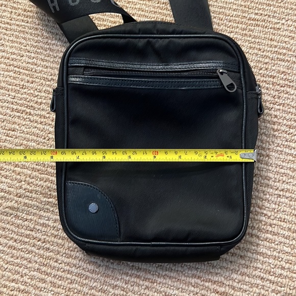 Hugo boss messenger bag - Picture 8 of 8